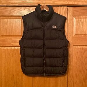 The North Face men’s puffer vest 700